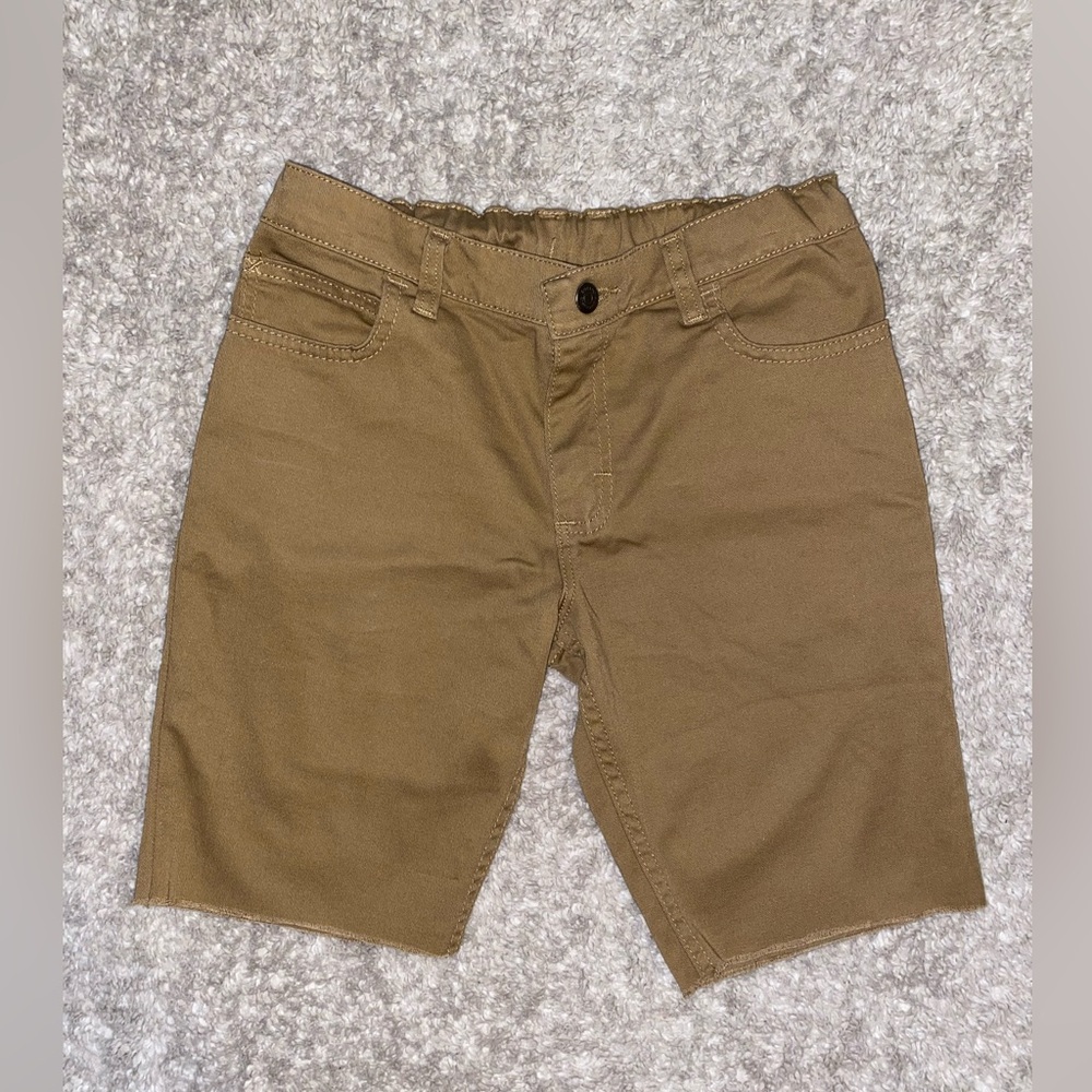 Boys Raw Hem Khaki Shorts- husky 12 - Picture 1 of 3
